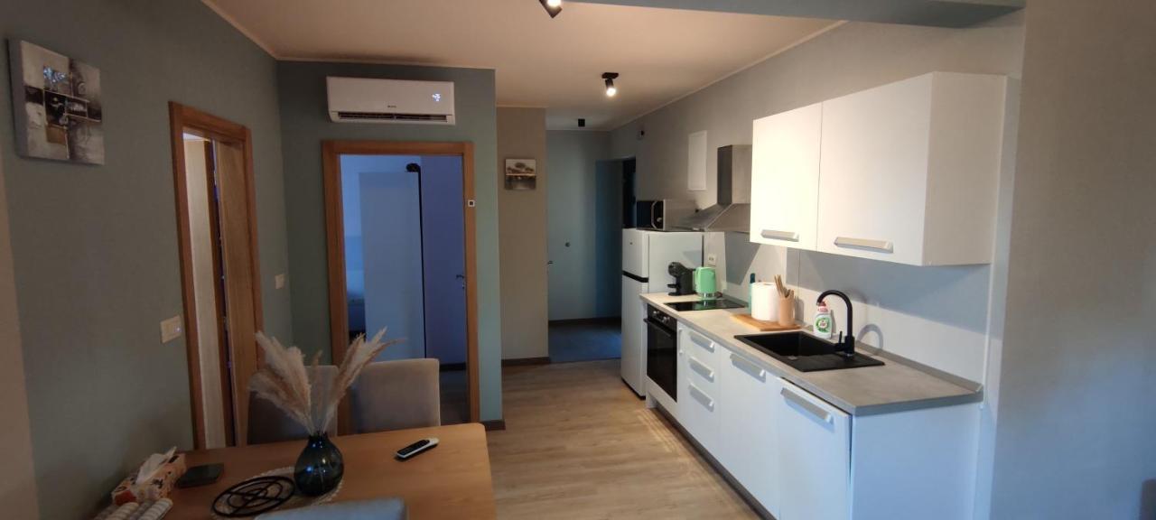 Spacious Modern Apartment Biograd Na Moru Bagian luar foto